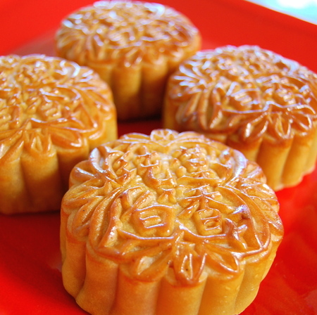 A dessert eaten on Mid-Autumn Festival