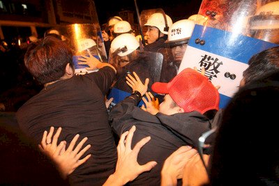 Police chief taking responsibility for treatment of protesters