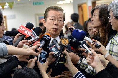 Su and Hsieh pull out of race for DPP chair
