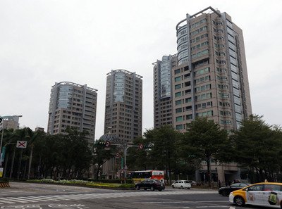 Government to take steps to lower housing prices