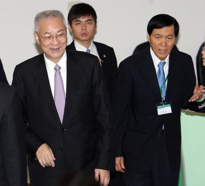 VP: Taiwan’s priority is adjust industrial structures