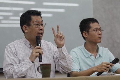 Education minister maintains innocence in research paper scandal