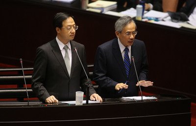 Premier: restoring public confidence is priority