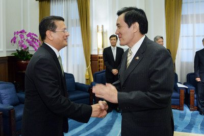 Ma discusses renewable energy with El Salvador’s foreign minister