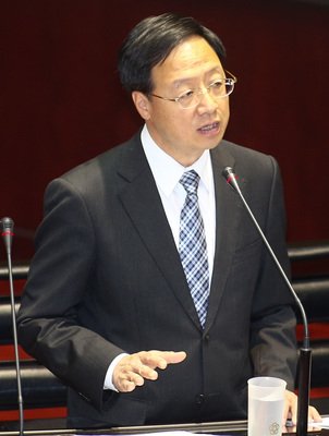 Premier: Ting Hsin donation will not affect investigation into oil
