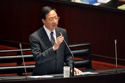 Government to launch a crackdown on tainted food: Premier
