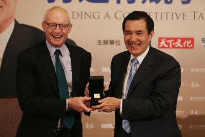 President outlines goals at competitive forum