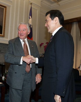 President welcomes delegation of British MP’s