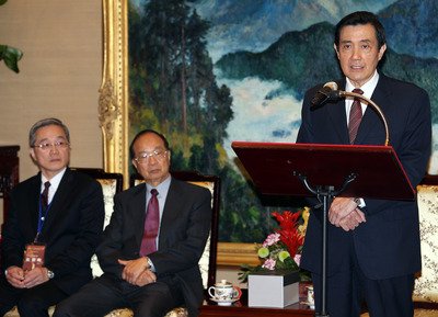 Ma encourages development of biotechnology industry in Taiwan