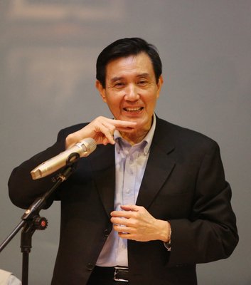 Ma calls on TRA to quickly deal with protests by train drivers