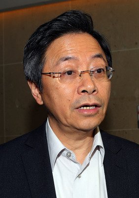 Government to open up land survey data to public