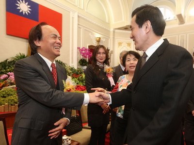 President encourages mixed public-private housing