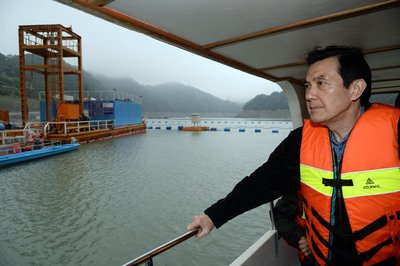 Water level in Shimen Reservoir reaches new low amid drought