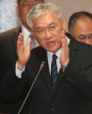 MAC chief to join web chat on Sunflower protest anniversary