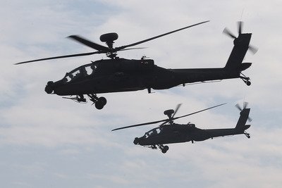 Taiwan News Encyclopedia: Apache helicopters