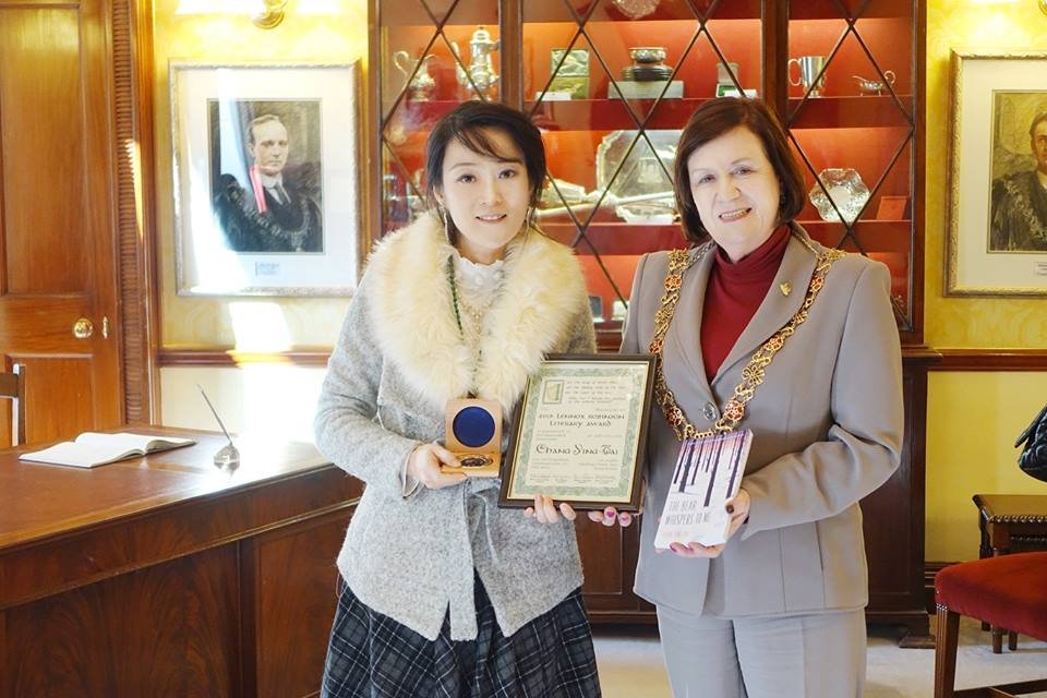 Taiwanese novelist receives literary award in Ireland