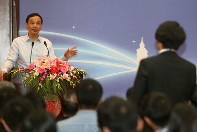 KMT Chairman Eric Chu visits China