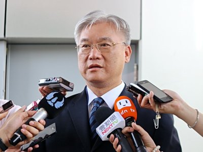 MAC Minister asks Tsai to clarify China policy
