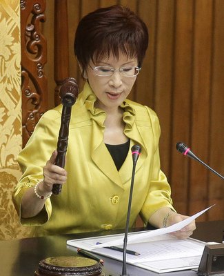 President promises Cabinet support for Hung’s presidential campaign