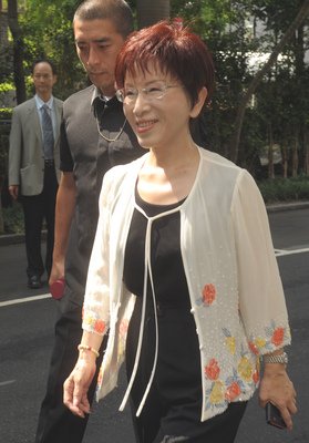 KMT’s Hung not inclined to visit US before election
