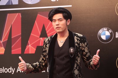 A-mei, Karen Mok seek third singing title at Golden Melody Awards