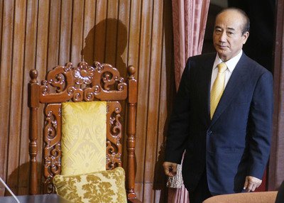 Legislature urges education ministry to review new guidelines