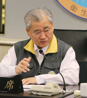 Premier Mao shows support for children of new immigrants