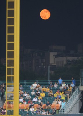 Rare red supermoon to appear after Mid-Autumn Festival