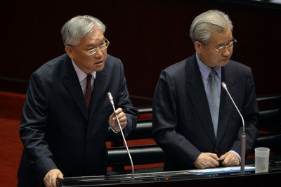 China’s issuance of ID cards hurts feelings of the Taiwanese: Premier