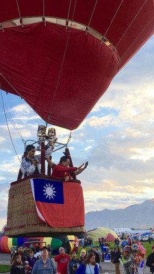 Hot air balloon with ROC flag flies at festival in US