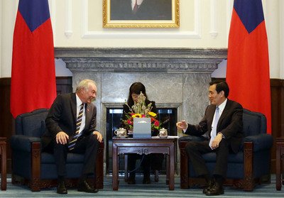 President meets with Vice President of Czech Senate