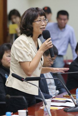 Eric Chu chooses Wang Ju-hsuan as running mate