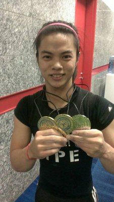 Hsu Shu-ching wins two golds at world weightlifting championship