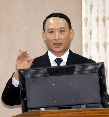 Defense ministry: No backing down to any violation of airspace
