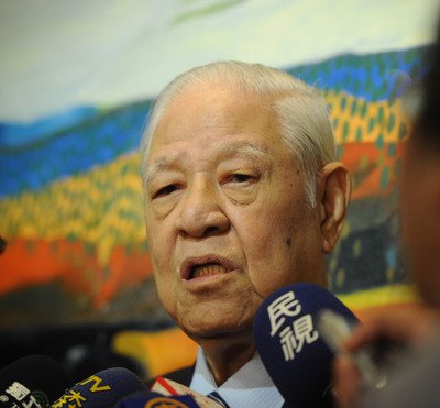 Former President Lee in stable condition following stroke