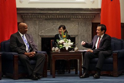 First St. Lucian ambassador to Taiwan meets president