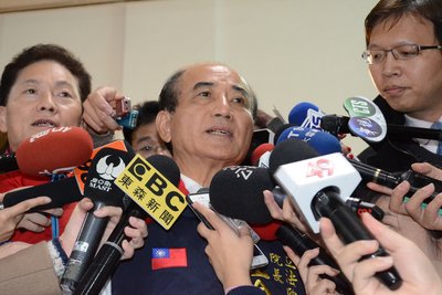 Right to hold hearings is goal of legislative reform: Wang