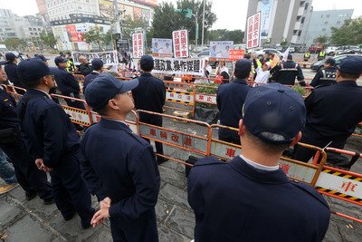 Police gear up for televised debate