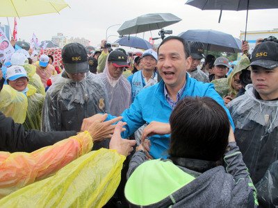 Chu urges Tsai to clarify her position on issues