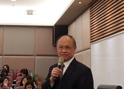 Timing of next cross-strait trade talks depends on China: Minister