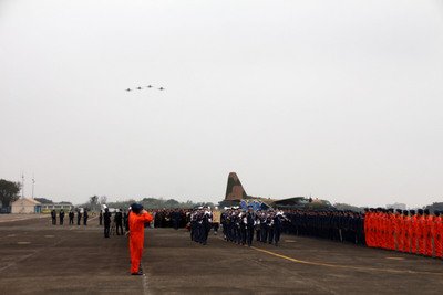Funeral held for air force pilot who died in F-16 crash