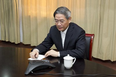 Chinese travelers make first transit stops in Taiwan