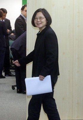 Tsai to continue on as DPP Chairwoman during presidency