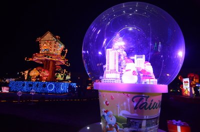 Fireworks display to mark close of Taiwan Lantern Festival