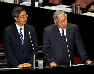 Premier: China’s foreign minister emphasizes “One China”