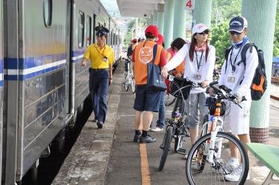 Baggage size rules relaxed to allow bikes on trains