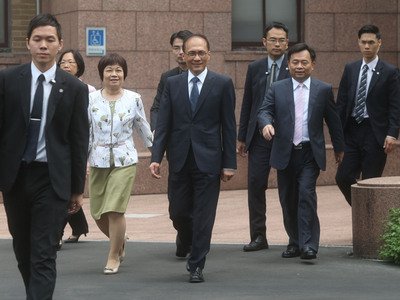 Premier ‘reluctantly’ accepts Chinese Taipei designation