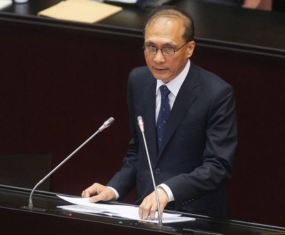 Premier willing to apologize about “comfort women” remarks