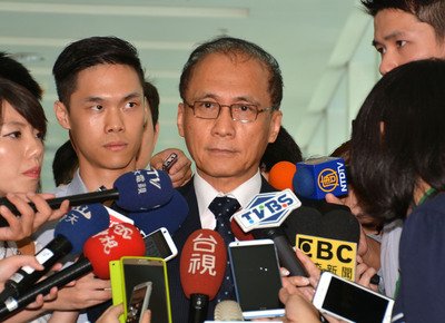 Premier may set investment plans within two weeks