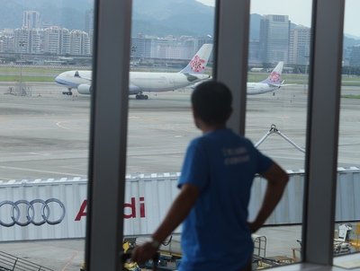 Gov’t waives visas for Thailand, Brunei in year-long trial